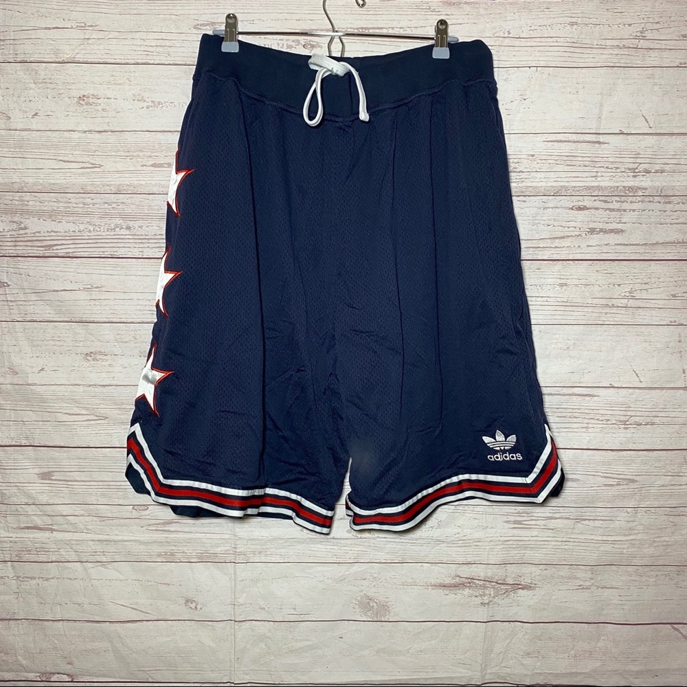 Men’s Adidas shorts size XL